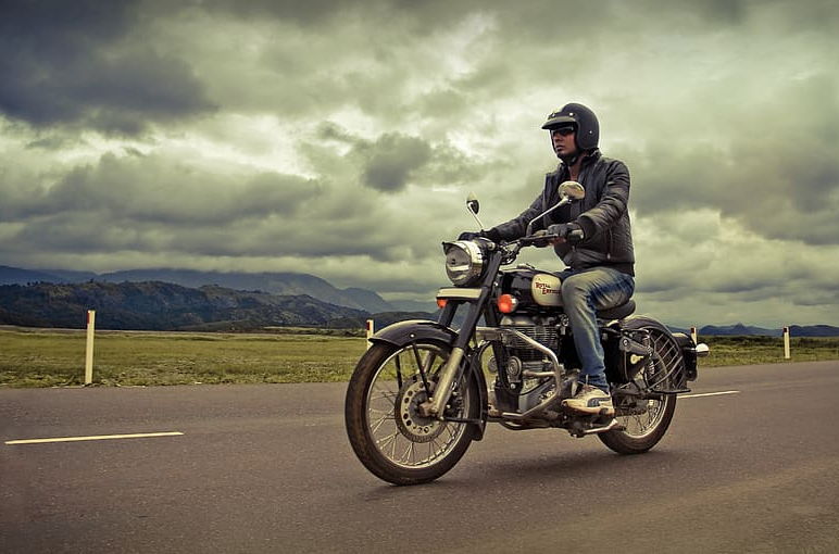 What are the best Bluetooth earbuds for riding motorcycle? Riding